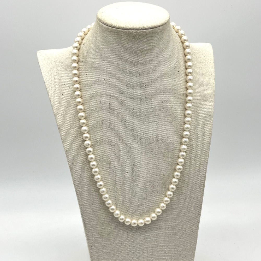 Vintage Faux Pearl Strand Necklace Gold Tone Filigree Clasp 22 Inch Cream